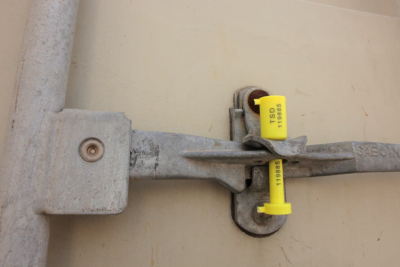Customs Clearance & Sealing